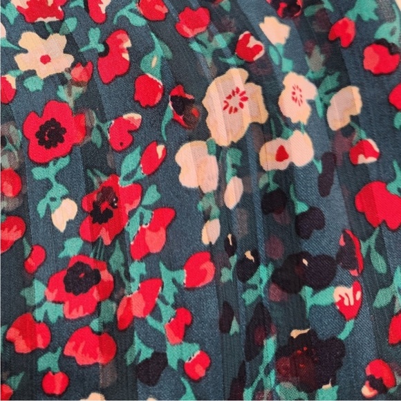 Madison d’Amelie Green Floral Top Sleeveless Pleated Blouse, Rich Colors. Sz M - Picture 10 of 16